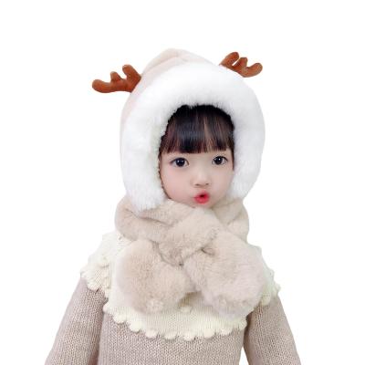 China Hot Selling Cute Winter Deer Design Kids Hat 2-in-1 Scarf Baby Girls Baby Winter Knitted Earmuffs Hat for sale