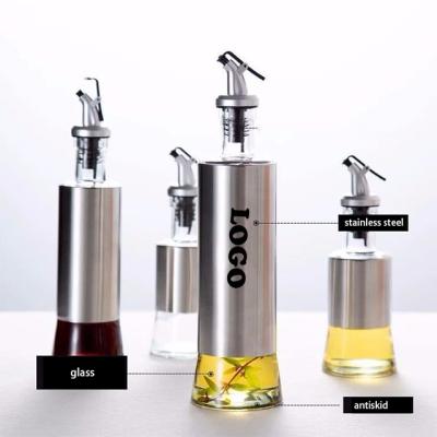 China Freshness Preservation Promotion For Home Oil Box Stainless Steel Kitchen Lecythus Vinegar Soy Sauce Condiment Bottle Leakproof Glass Set for sale