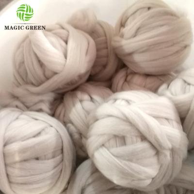 China Sustainable Stock 130colors Super Chunky Merino Wool Knitted Material 100% Hand Knitting To Throw Blanket Yarn Blanket for sale