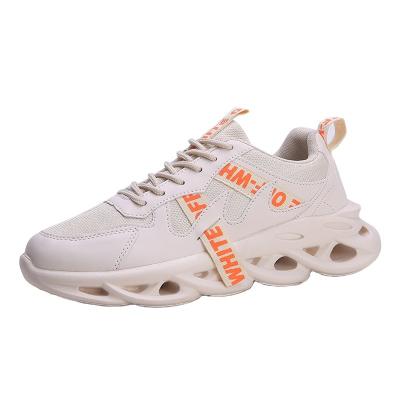 China Anti-odor wholesale American and European classic trend fashion sports casual shoes for men for sale