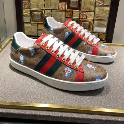 China Fashion Trend Wholesale Rhyton Woman Brand Designer Luxury Sneaker Print Designer Shoes For Woman Green Color Red Stripe Running Shoes for sale