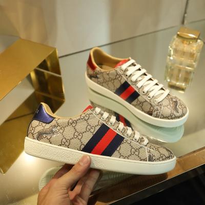 China Hot sale fashion trend luxury men's brand casual shoes tiger pattern hot sale sports red and blue skateboard stripe running shoes for men and women for sale