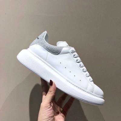 China Fashion Trend Brand Custom Luxury Deodorization Men Flat Soft Top Sport Shoes Wallking Shoes for sale