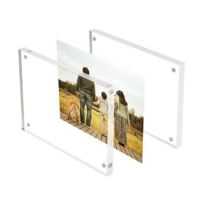 China Exhibition Picture 5x7 Photo Picture Frame Magnet Acrylic Transparent Photo Frame for sale