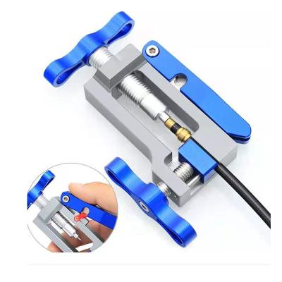 China Bicyle Repair Hydraulic Bicycle Needle Driver Bike Disc Brake Hose Banjo Inserting Tool Needle Tool Press Fit In Installation Oil Pipe Cutter for sale