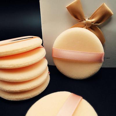 China Safety and Beauty Professional Sponge Cake Powder Puff Face Body Powder Round Base Puff Portable Soft Cosmetic Puff Makeup Foundation Sponge for sale