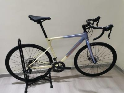 China Carbon Fiber Welding Road Bike 700C 2*9s 1*9s AL Frame Nice Shape AL Hub And 10kg for sale