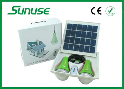 China Equipo de iluminación casero solar del hogar durable 9W con el cargador solar de Iphone 6 en venta