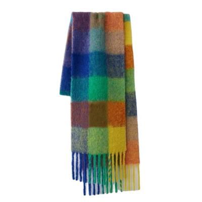 China Factory direct sales 2020 polyester autumn and winter new A with thick shawl tassel neck rainbow plaid female scarf for sale