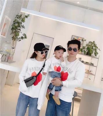 China New anti-static parent-child long sleeve hoodie a family of three, four, loving mother-daughter family outfit for sale