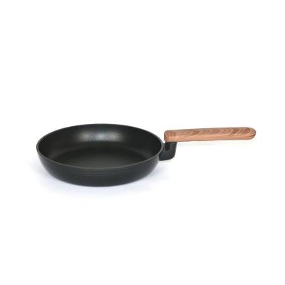 China Sustainable GROWTH RINGS SERIES FRY PAN aluminum non-stick die casting cookware for sale