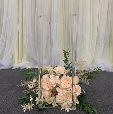 China New Moden Style 80cm Tall Clear Acrylic Flower Stand Wedding Columns Flower Stand Centerpiece Tall Floral Table For Wedding for sale