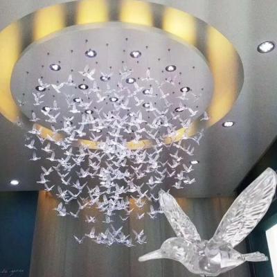 China Durable Wedding Clear Acrylic Props Aerial Humming Birds Ceiling Wedding Decoration Pendant for sale