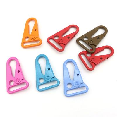 China Promotioanal Gifts / Give Away Red Blue Custom Color Key Chain Buckle Eagle Mouth Carabiner Hook Metal Hardware Olecranon For Luggage Lanyard Strap Accessories for sale