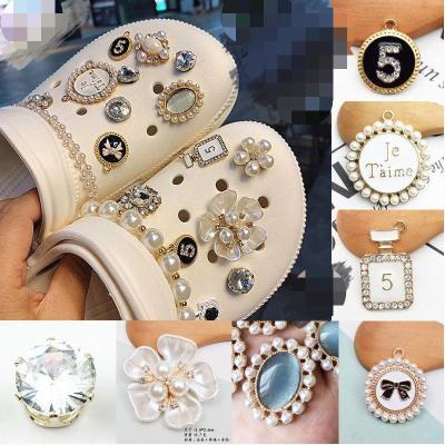 China New Popular Hole Shoes Diy Jewelry Accessories Beads Bracelet Perfume Bottle Decoration Alloy Material for sale