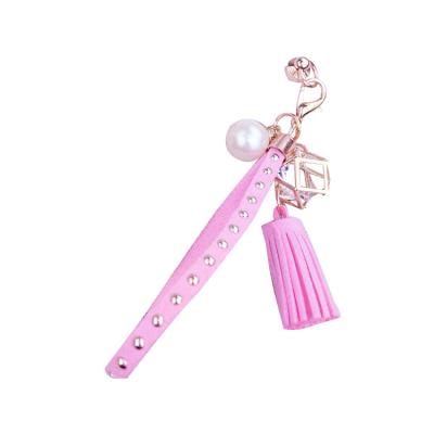 China Hot Popular Trending Elegant Pearl Girl Bag Decoration Tassels Products Tassel Key Chain Key Chain for sale