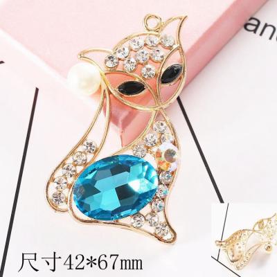 China Good Quality Fashion Popular Promotional Cat Charms Jewelry Making OEM Geometry Shape Pendants for sale