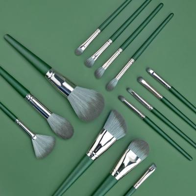 China Angular Blush High Quality Green 14pcs Makeup Brush Set Free Shipping Fast Delivery Bling Brushes Makeup Kit for sale