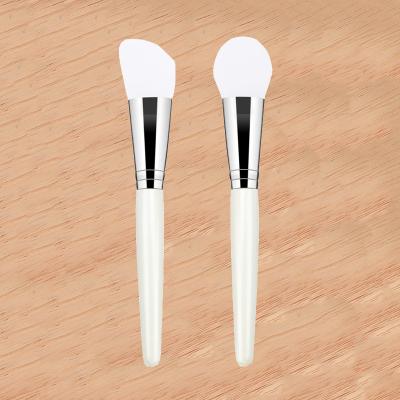 China Angular Blush OEM/Odm Logo Facemask Brush Cosmetic Make-Up Custom Silicon Mask Brush White Plain Silicon Makeup Facial Brushes For Facial for sale