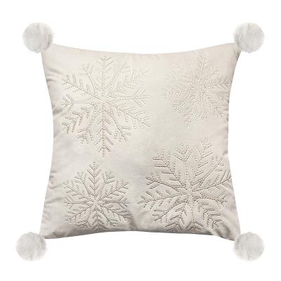 China High Quality PORTABLE Velvet Pillow Cover 18x18 Inch Throw Pillow Covers Embroidery Christmas Pillow Covers for sale