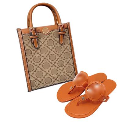 China Fashion 2022 Purses And Handbag Woven Leather Purses And Sandals Sets Flat Sandals Chain Bag Handbags For Women Luxury for sale