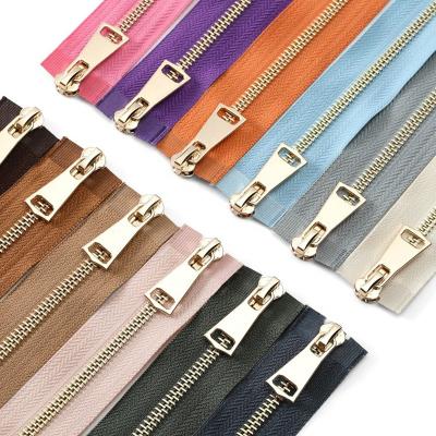 China Auto Lock Factory Wholesale Customized Open End 3#5#8#10 Metal Two Way Zipper Double Pull High Quality Zipper for sale