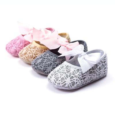 China Breathable Glitter Baby Christening Ribbon Moccasin Newborn Shoes for sale