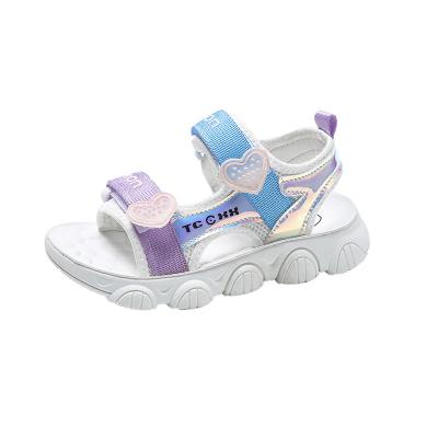 China Flat 2022 fashion trends child beach rubber sandals for girl flat non-slip outdoor sandal for sale