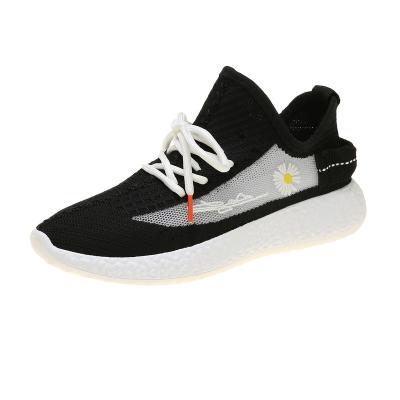 China 350 China Manufacturers Custom Logo White Color Women Breathable Sport Casual Yeezy Shoes Cushioning for sale