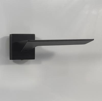 China Hot Patent Handle Style Square Door Lever Handle With Competitive Price for sale