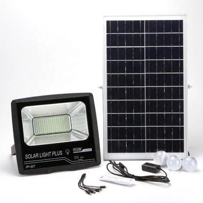 China Camping Lights High Quality Aluminum Outdoor Lamp Solar Flood Light with 30w Optical and Remote Control 50w 70w 100w 120w 150w 200w for sale