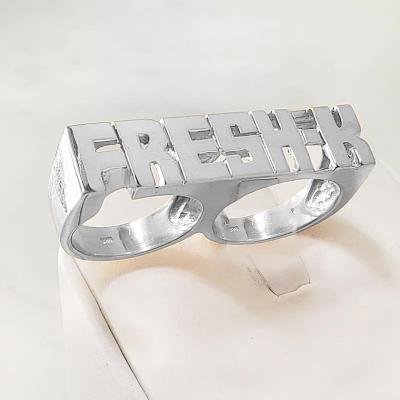 China 2021 CLASSIC Two-finger Gold Personality Hip Hop Women Fashion Letter Punk Gift Custom Name Ring for sale