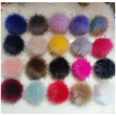 China Garment Wholesale 10cm Faux Fur Pom Poms Beanie Pompom Ball With Snap For Hat Beanie Stylish Shoes Crafts for sale