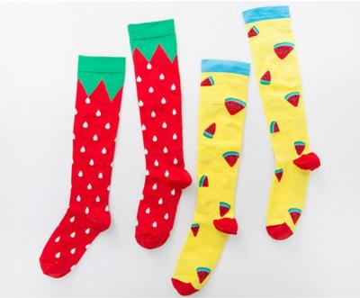 China LOW MOQ QUICK DRY Factory Sell New Design Men Sport Cute Nurse Medical Compression Socks Women Compress Socks for sale