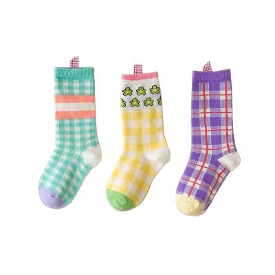 China QUICK DRY seamless toddler crew bangs double knit kids socks for girls boys plaid socks vintage retro for sale