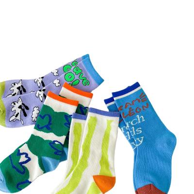 China Wholesale QUICK DRY custom design cute kids cotton socks for kids boys school girl jacquard asian cartoon crew teen sock from china for sale