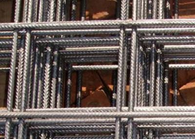 Chine 10x10 renforçant le mur soudé de fil Mesh None Coated For Concrete/de soutènement à vendre