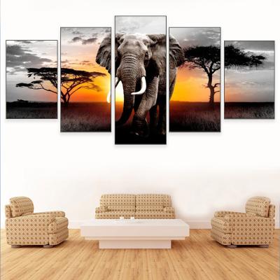 China Waterproof 5 Pcs Canvas Animal Poster Modern Art Wall Decor Elephant Family Oil Painting On Grassland Print Poster Living Room Wall Painting for sale