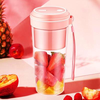 China Car Fruit and Vegetable Blender USB Charging Mini Mixer for Juice Smoothie Milkshake for sale