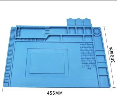 China Soft High Temperature Soft Silicone Welding Mat Protect Table Mat High Temperature Station Welding Pad for sale