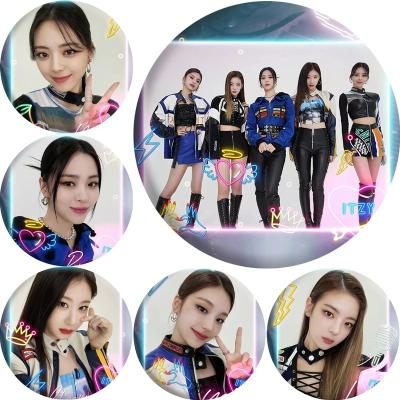 China Metal Wholesale Kpop Newcomer ITZY Voltage Badge Plastic Lapel Pin Button Badge for sale