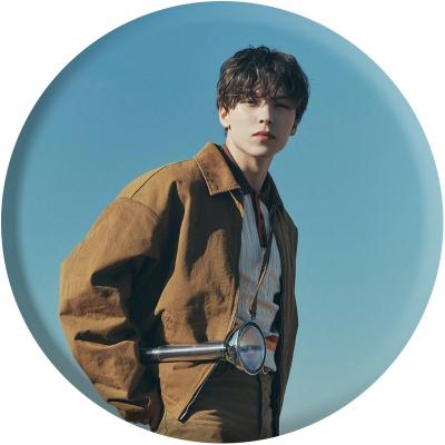 China Kpop Wholesale Kpop Newcomer SEVENTEEN Face The Sun Badge Plastic Lapel Pin Button Badge for sale