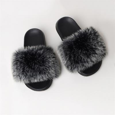 China Super Popular Anti-Smell Women Fashion Slippers Multicolor Hairy Fur Slides For Women for sale