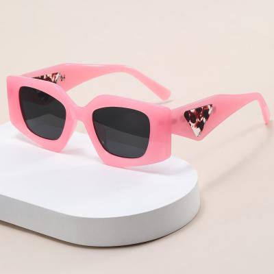 China Cheap fashion sunglasses famous brand polygon rectangle sunglasses women 2023 small irregular luxury seller fashion sunglasses ultra sunglasses for sale