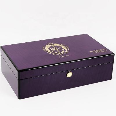 China Handmade Custom New Design Wooden Gift Box High Gloss Gift Box Wood Perfume Jewelry Box Gift Packaging for sale