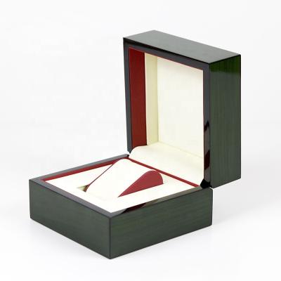 China Wooden Watch Packaging Box Factory Wholesale Watch Wood Cases Luxury Green Watch Packaging Box High Quality Watch Box for sale