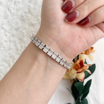 China Luxury Iced Out High Quality Wholesale Custom Jewelry Hip Hop Trendy Wholesale Iced Out Diamond Cubic Zirconia CZ 5A Zircon Wand Tennis Bracelet for sale