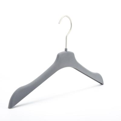 China Behind Doors/On Walls Clothing Bestselling Adult Special Wide Shoulder Hanger Custom Logo Plastic Hanger for sale