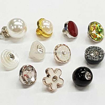 China Pattern ABS Plastic Epoxy Plastic Sewing Leg Dry Cleaning OEM Rhinestone Pearl Button Lines for sale