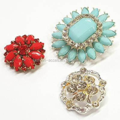 China Sustainable Flower Metal Rhinestone Leg Button Diamond Button For Wedding Invitations for sale